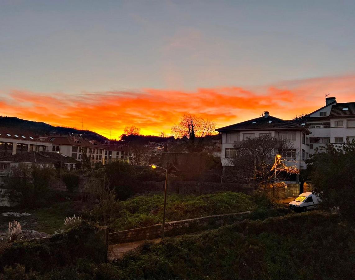 Holibai, Amodino, Agradable Y Hogareno Apto Con Parking, Baiona Buitenkant foto